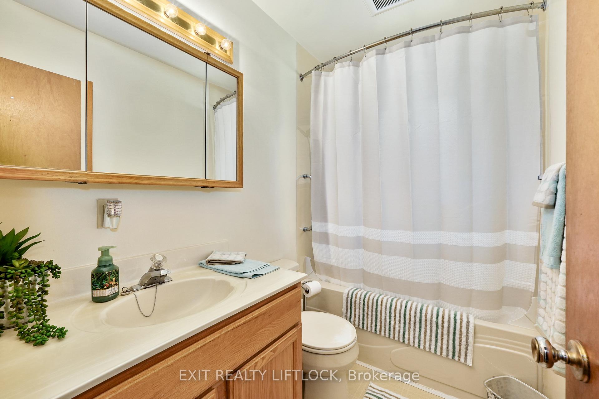 Photo 13 of 222 Collison Crescent, Peterborough, Ashburnham Ward 4 — HOMEH