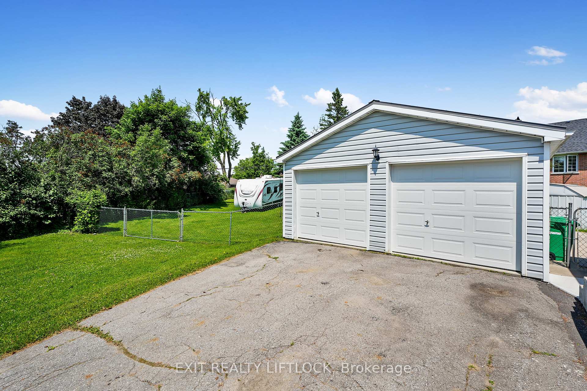 Photo 17 of 222 Collison Crescent, Peterborough, Ashburnham Ward 4 — HOMEH