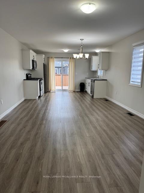 Photo 15 of 120 B Sienna Avenue, Belleville, Belleville Ward — HOMEH
