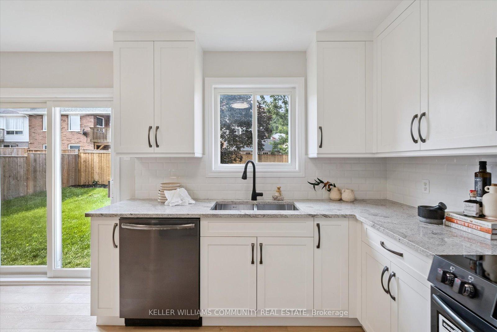 Photo 11 of 151 Parcells Crescent, Peterborough, Otonabee Ward 1 — HOMEH