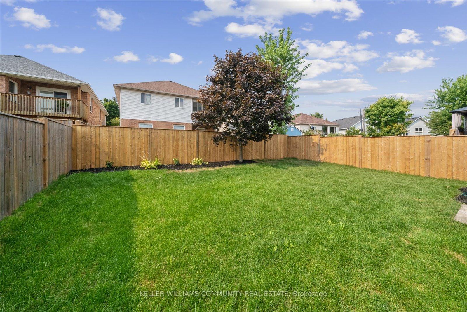 Photo 29 of 151 Parcells Crescent, Peterborough, Otonabee Ward 1 — HOMEH