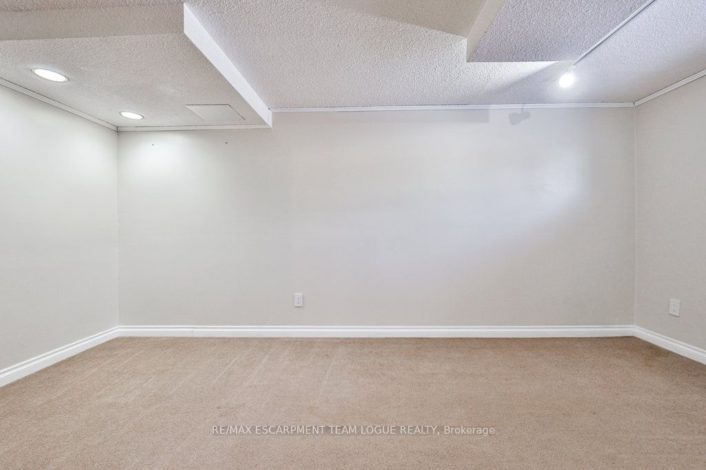 Photo 66 of 2251 Manchester Drive, Burlington, Brant Hills — HOMEH