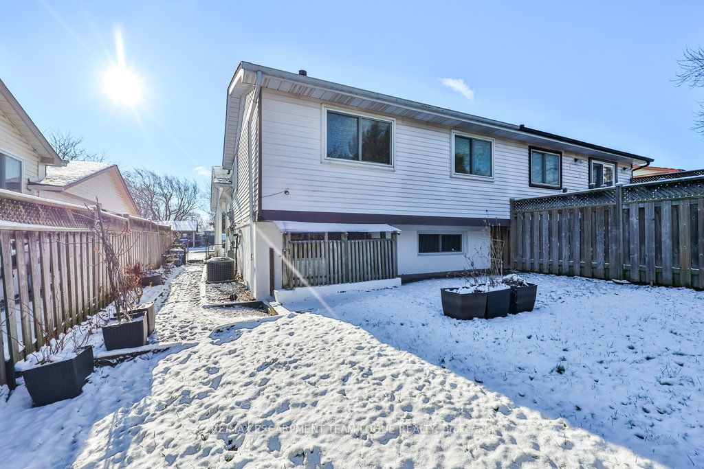 Photo 72 of 2251 Manchester Drive, Burlington, Brant Hills — HOMEH