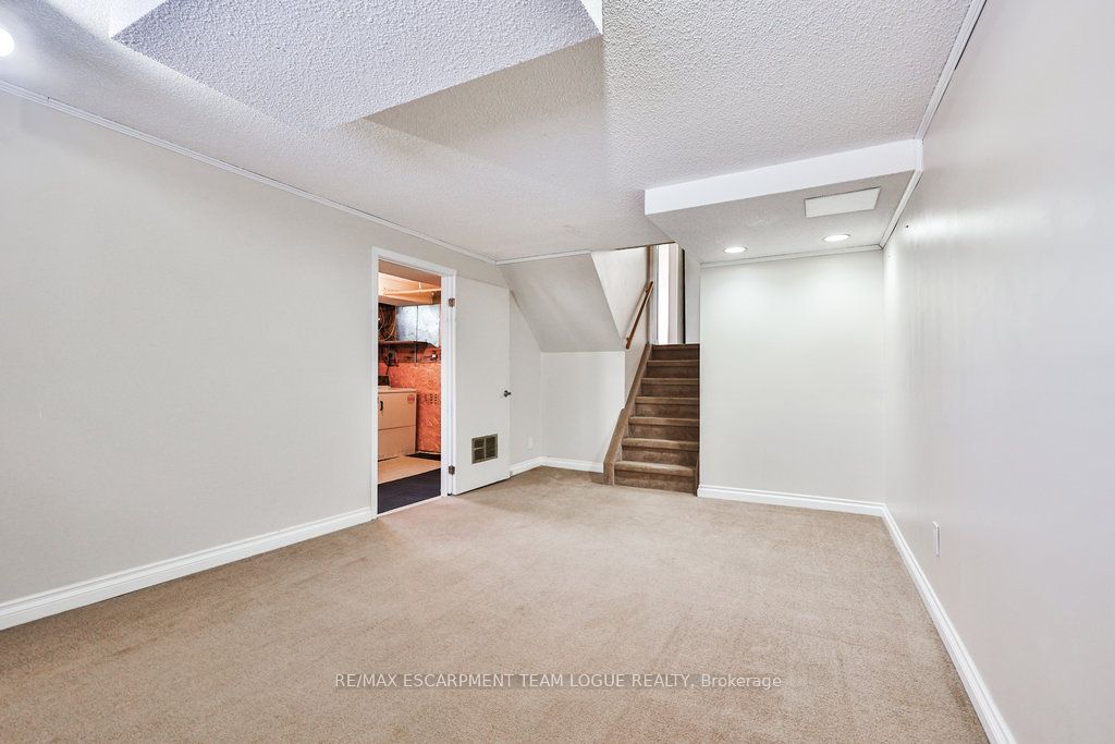 Photo 68 of 2251 Manchester Drive, Burlington, Brant Hills — HOMEH