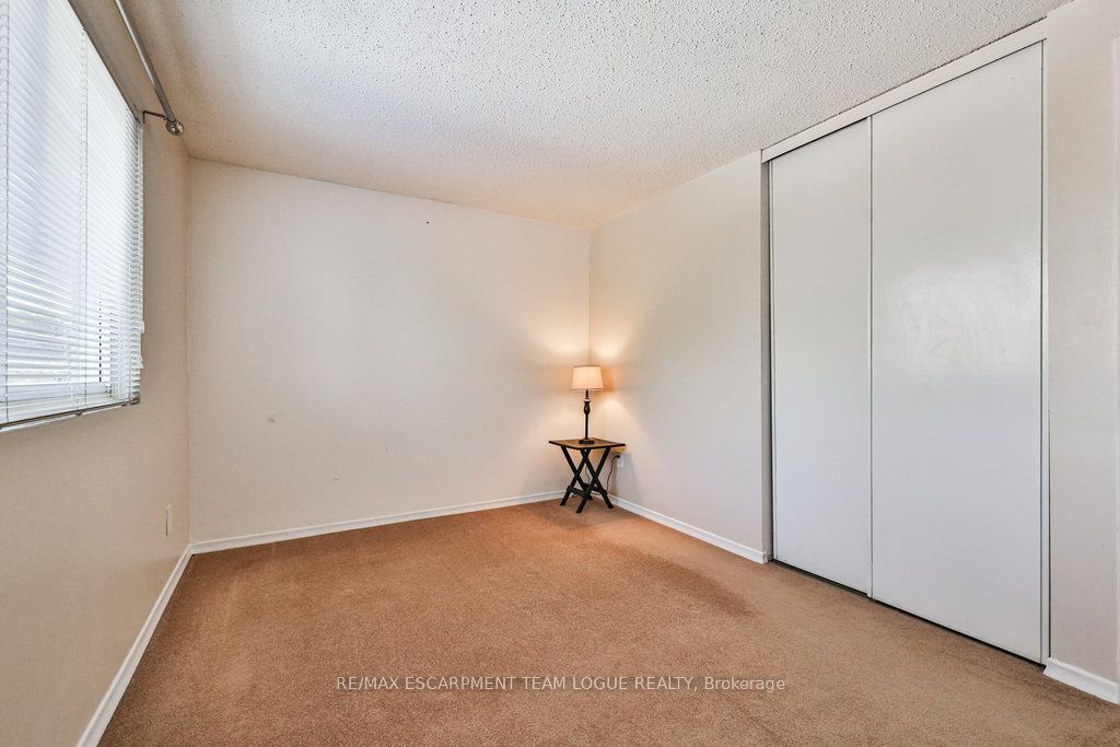Photo 59 of 2251 Manchester Drive, Burlington, Brant Hills — HOMEH