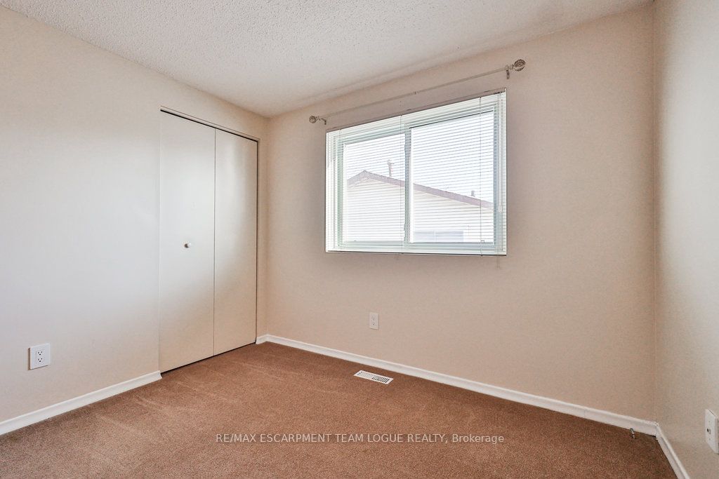 Photo 62 of 2251 Manchester Drive, Burlington, Brant Hills — HOMEH