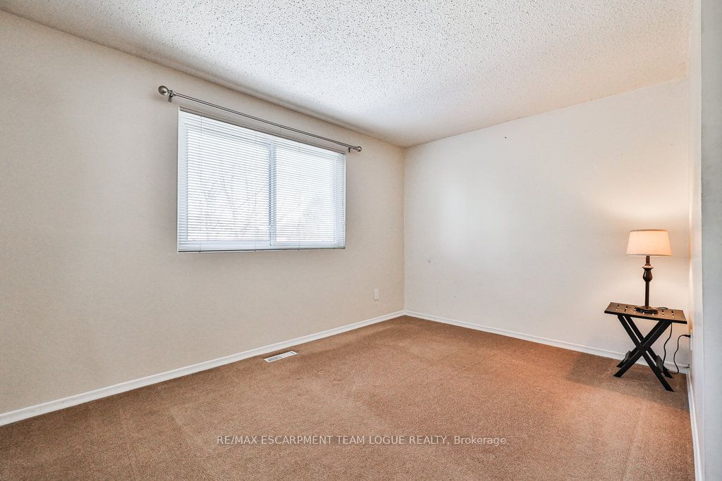 Photo 57 of 2251 Manchester Drive, Burlington, Brant Hills — HOMEH