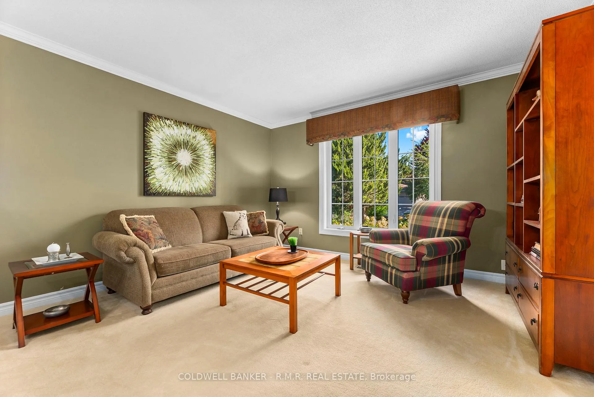 Photo 2 of 24 Testa Road, Uxbridge — HOMEH