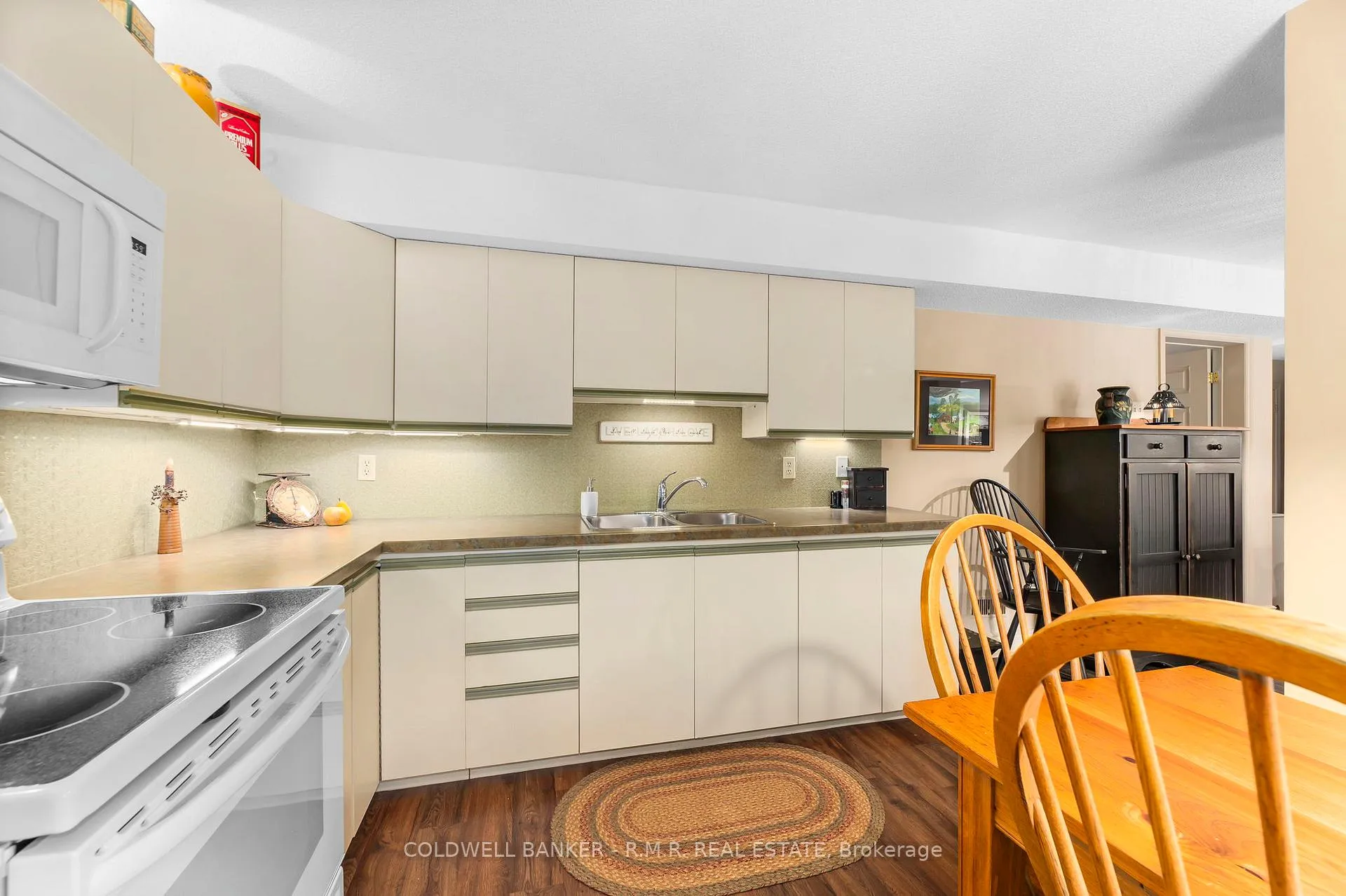 Photo 33 of 24 Testa Road, Uxbridge — HOMEH