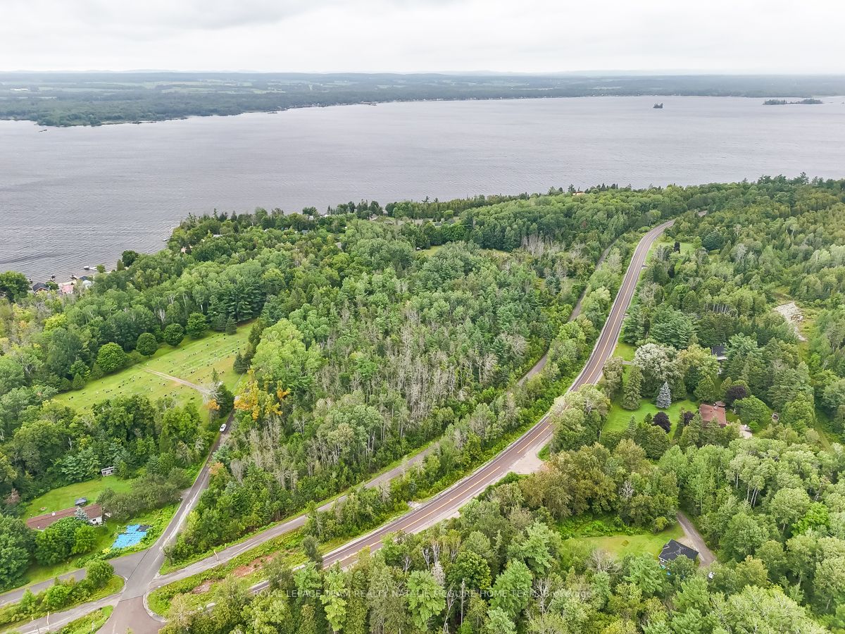 Photo 37 of Unit 6, 00 Mcneill Road, McNab/Braeside, Mcnab/Braeside Twps — HOMEH