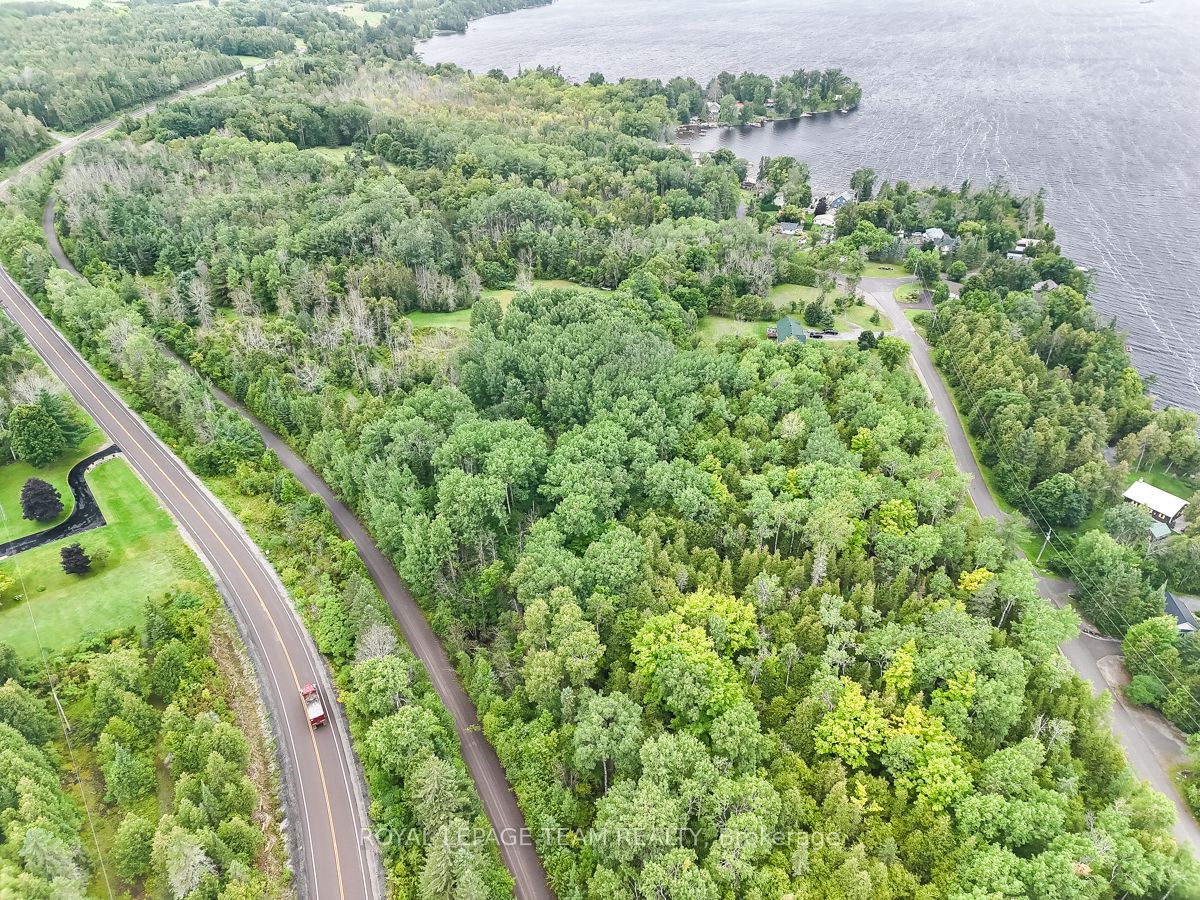 Photo 28 of Unit 6, 00 Mcneill Road, McNab/Braeside, Mcnab/Braeside Twps — HOMEH