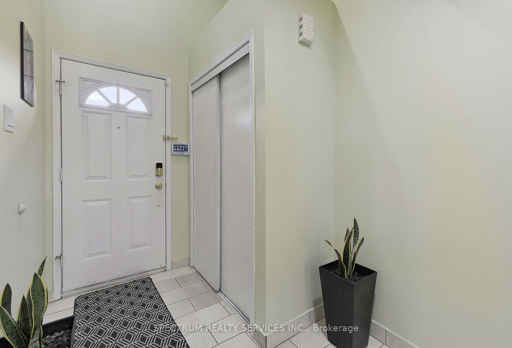Photo 46 of 109 Kelso Crescent, Vaughan, Maple — HOMEH