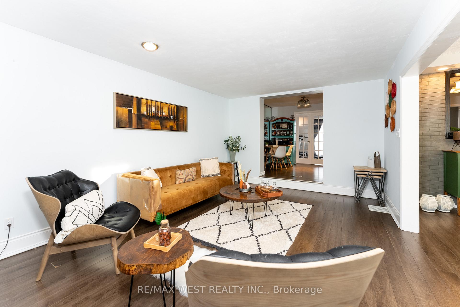 Photo 16 of 976 Olive Avenue, Oshawa, Donevan — HOMEH