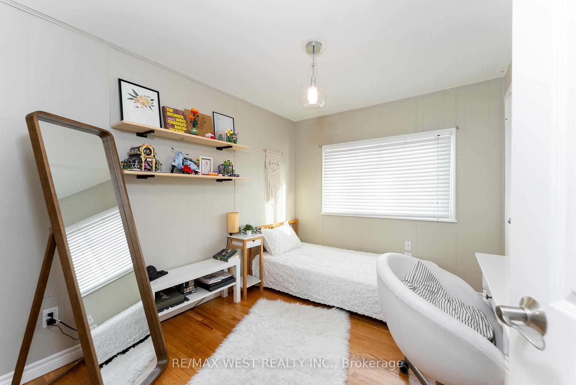 Photo 20 of 976 Olive Avenue, Oshawa, Donevan — HOMEH