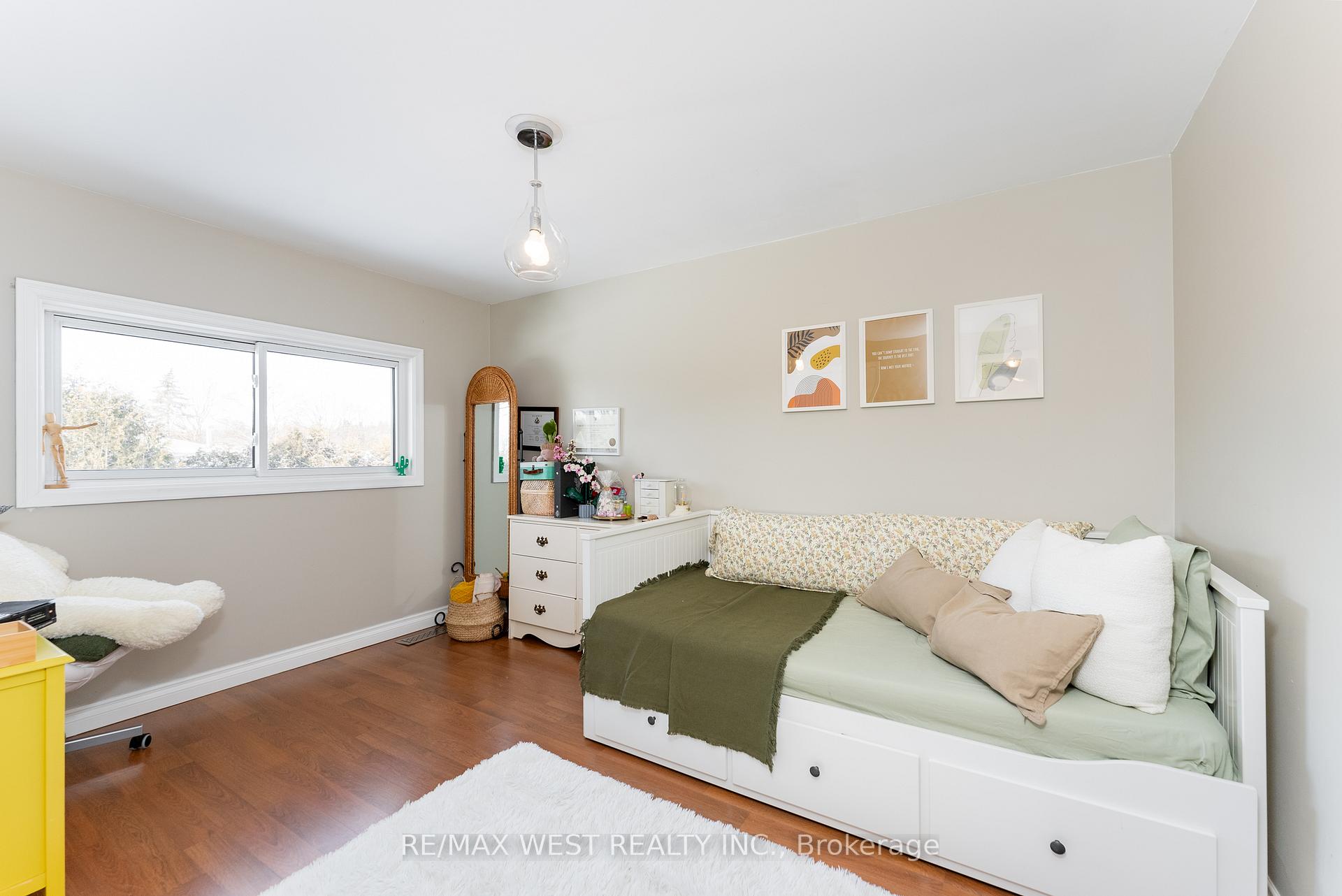Photo 22 of 976 Olive Avenue, Oshawa, Donevan — HOMEH
