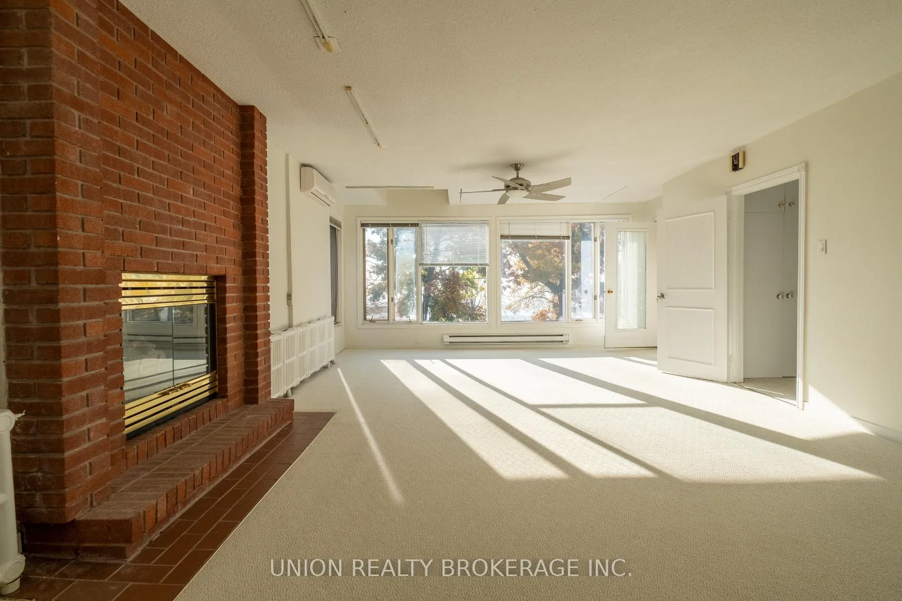 Photo 8 of Unit 2nd, 110 Hubbard Boulevard, Toronto, The Beaches — HOMEH