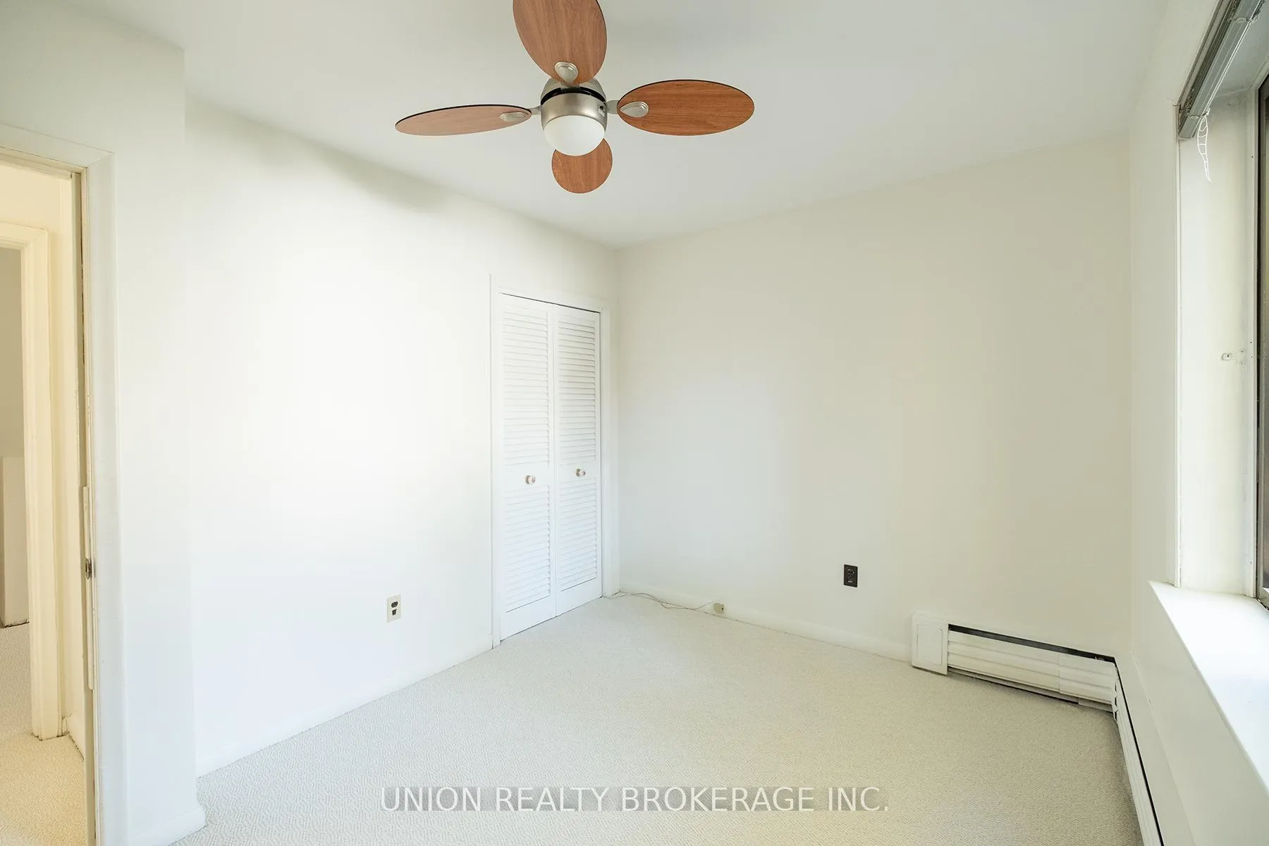 Photo 10 of Unit 2nd, 110 Hubbard Boulevard, Toronto, The Beaches — HOMEH