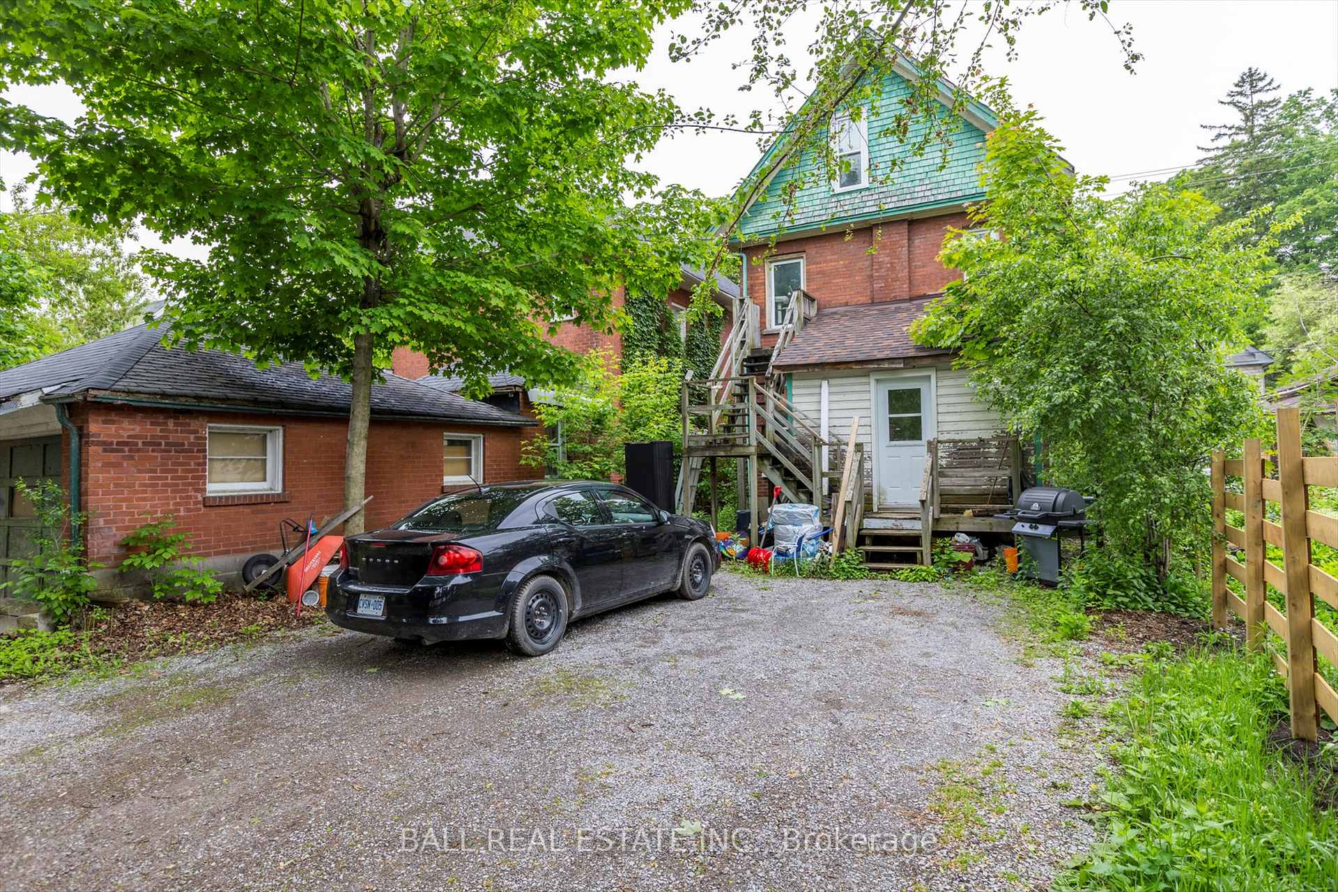 Photo 47 of 576 Bethune Street, Peterborough, Town Ward 3 — HOMEH