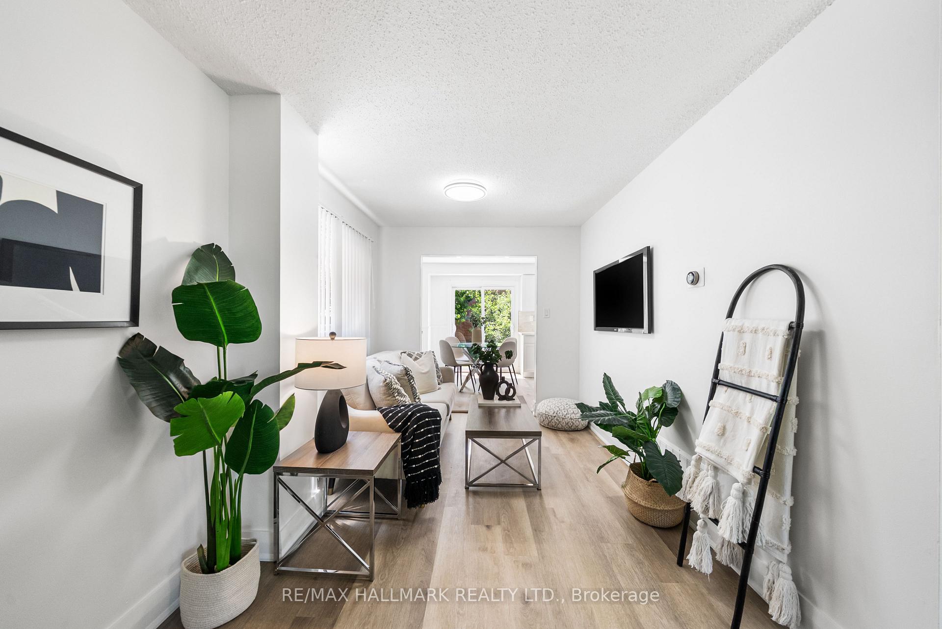 Photo 14 of 32 Woodward Crescent, Ajax, Central — HOMEH