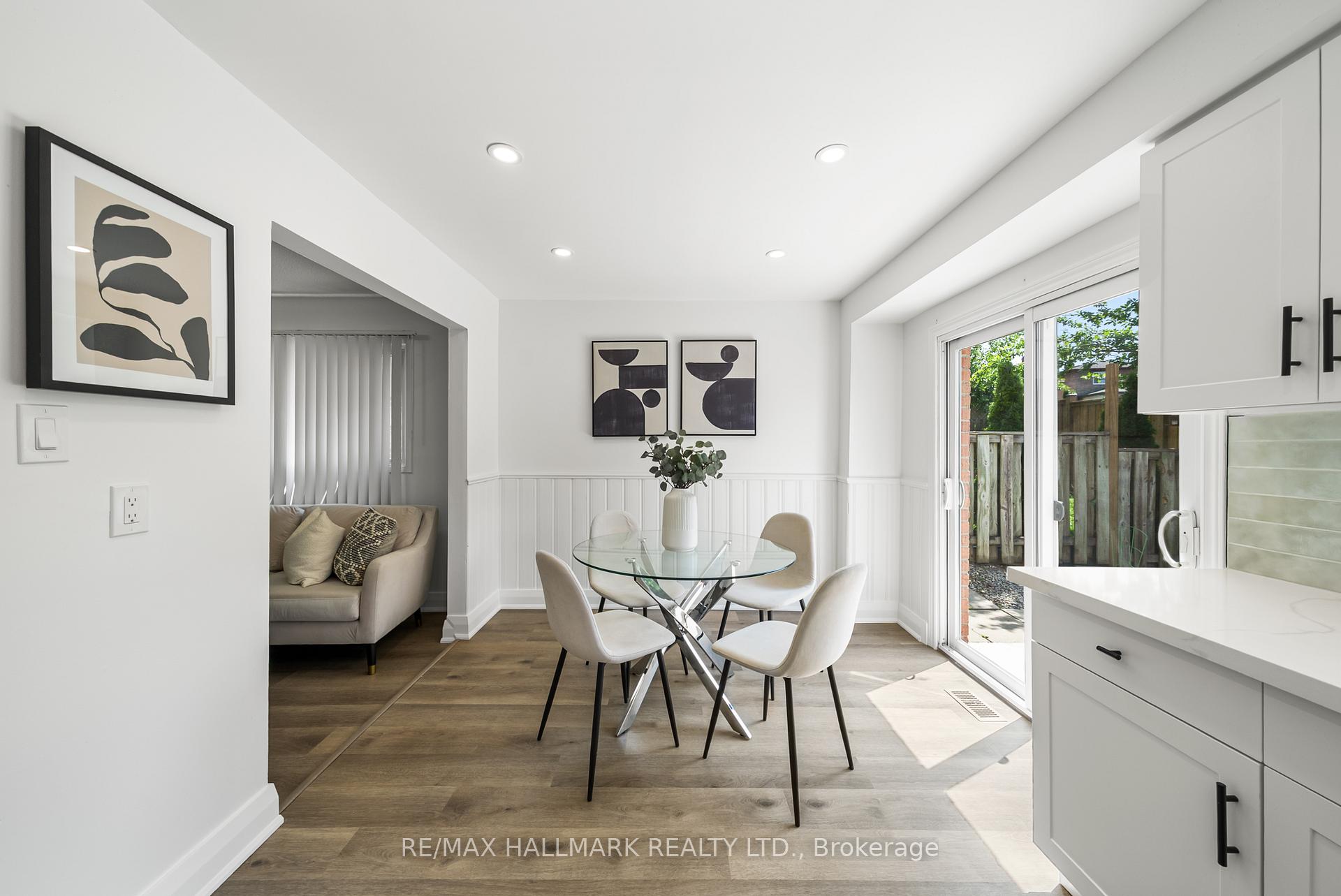 Photo 6 of 32 Woodward Crescent, Ajax, Central — HOMEH
