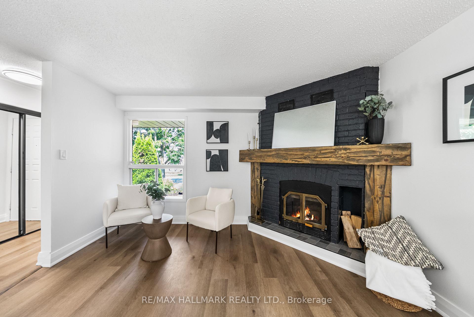 Photo 23 of 32 Woodward Crescent, Ajax, Central — HOMEH
