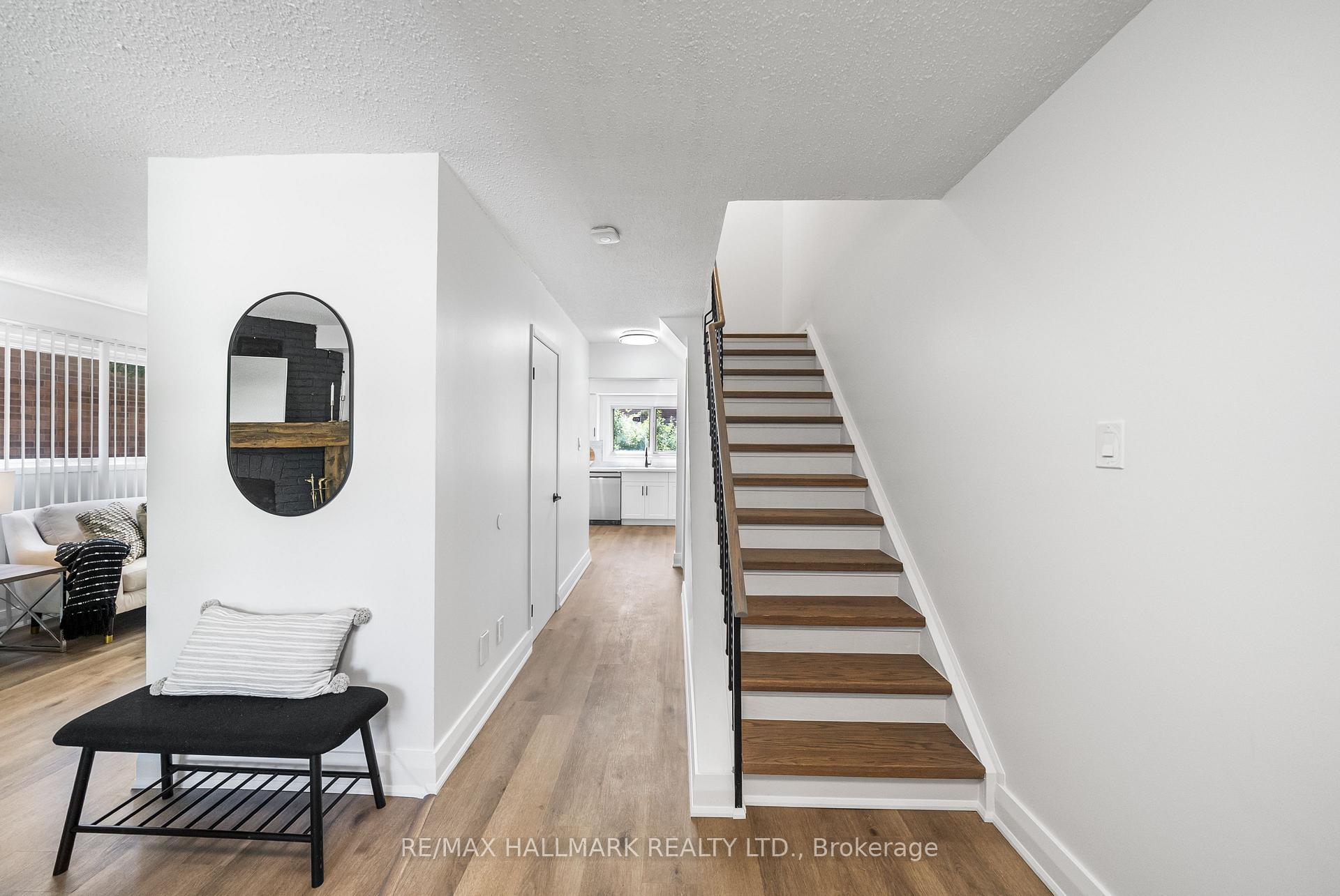 Photo 18 of 32 Woodward Crescent, Ajax, Central — HOMEH
