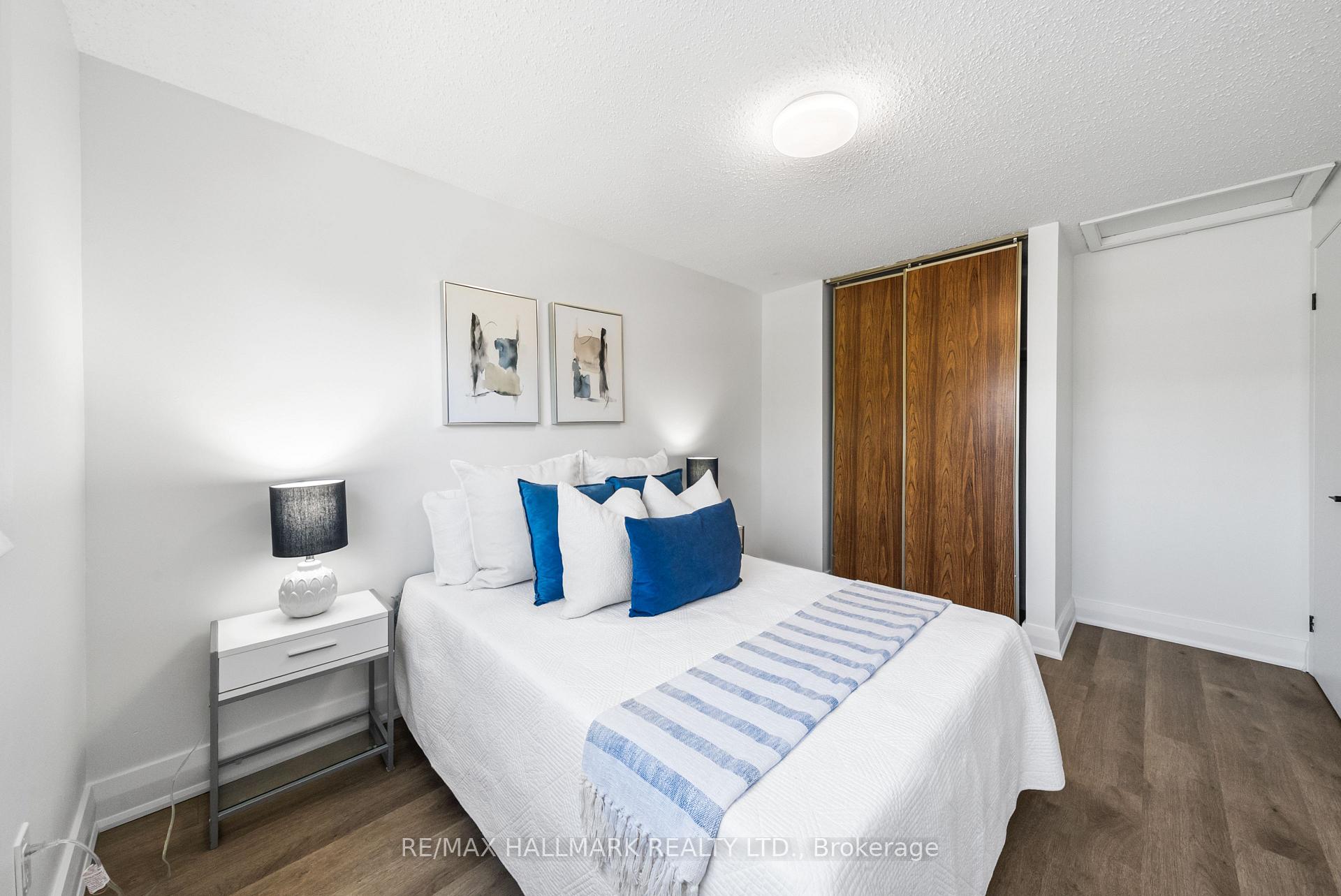Photo 25 of 32 Woodward Crescent, Ajax, Central — HOMEH