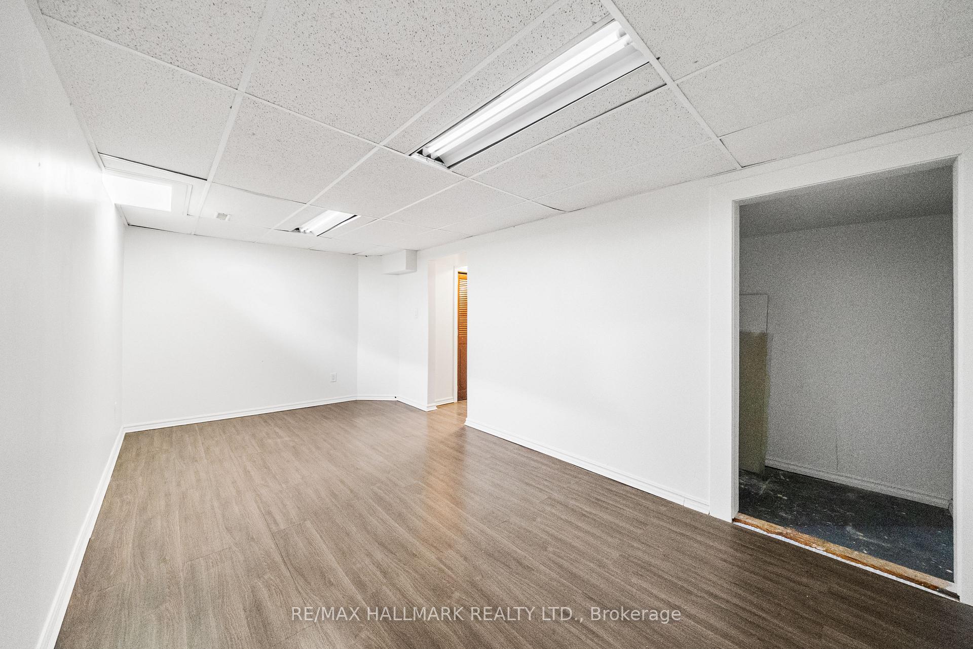 Photo 33 of 32 Woodward Crescent, Ajax, Central — HOMEH