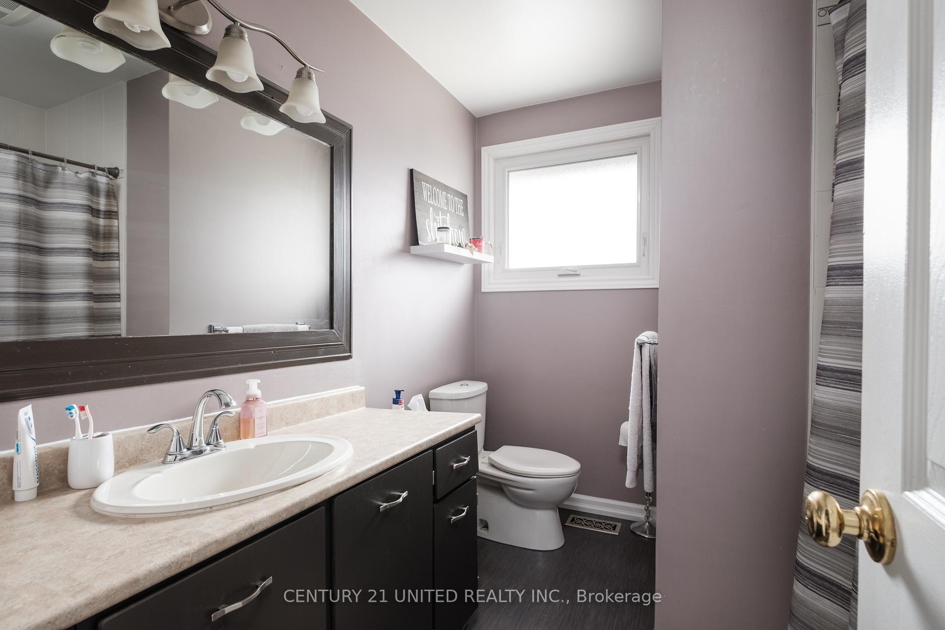 Photo 14 of 1316 Bathurst Street, Peterborough, Northcrest Ward 5 — HOMEH