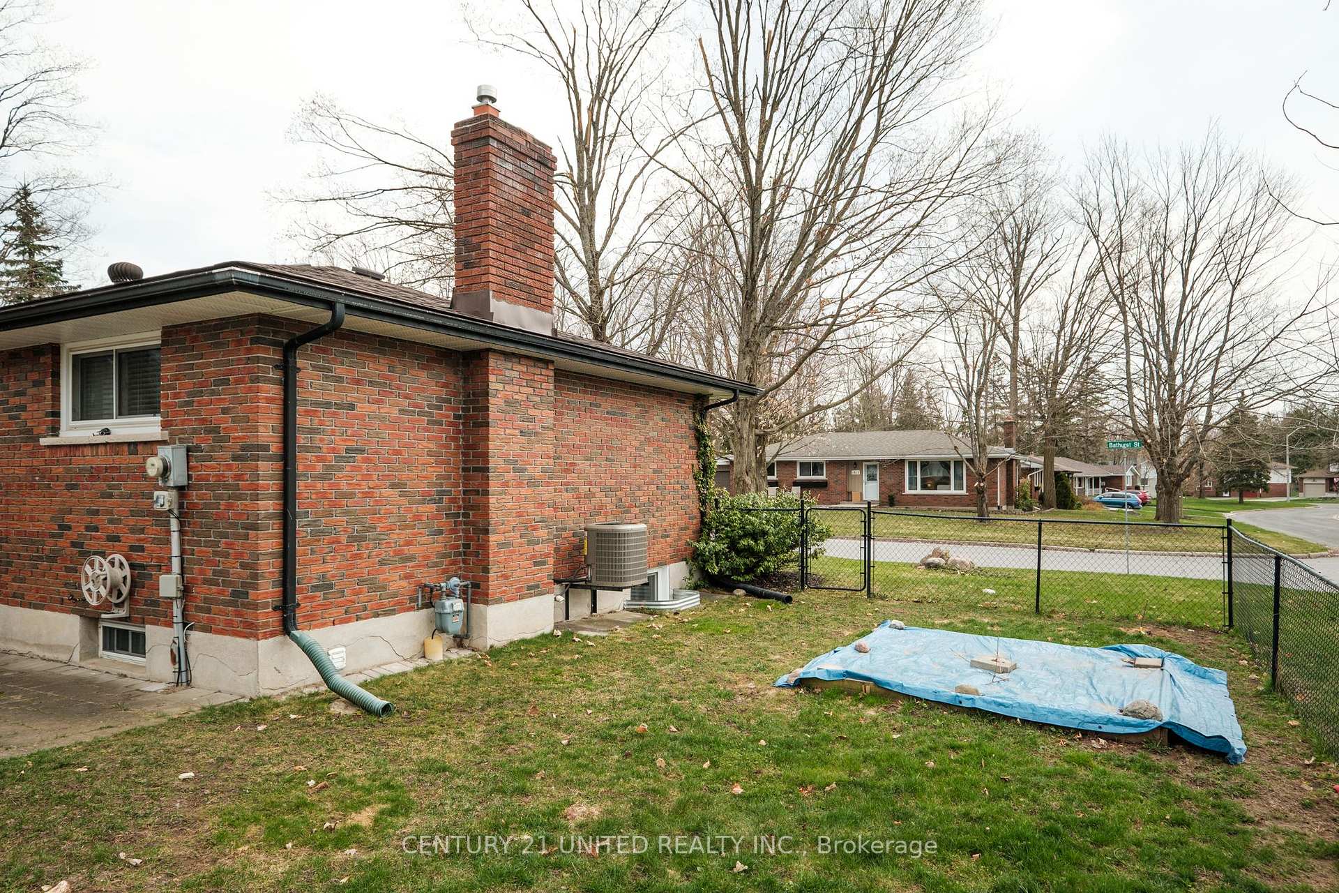 Photo 34 of 1316 Bathurst Street, Peterborough, Northcrest Ward 5 — HOMEH