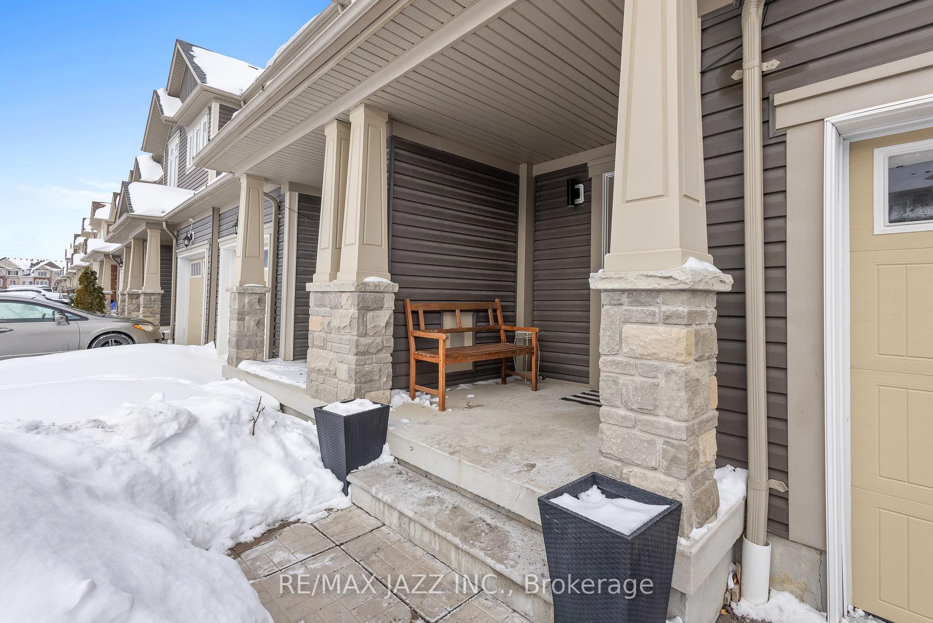 Photo 4 of 19 Tabaret Crescent, Oshawa, Windfields — HOMEH