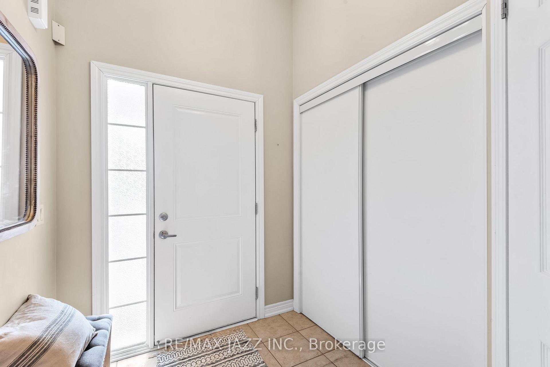 Photo 7 of 19 Tabaret Crescent, Oshawa, Windfields — HOMEH