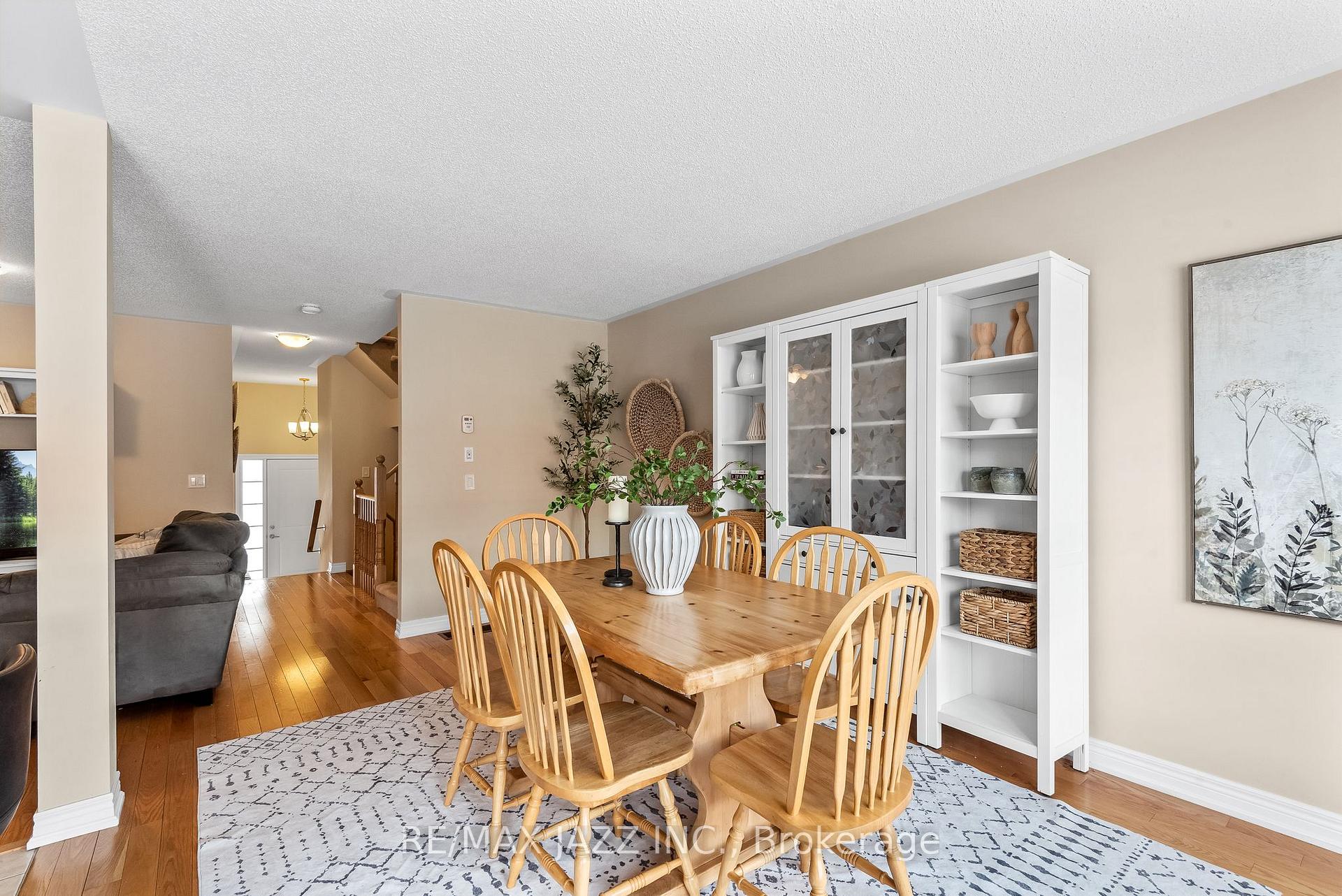 Photo 17 of 19 Tabaret Crescent, Oshawa, Windfields — HOMEH