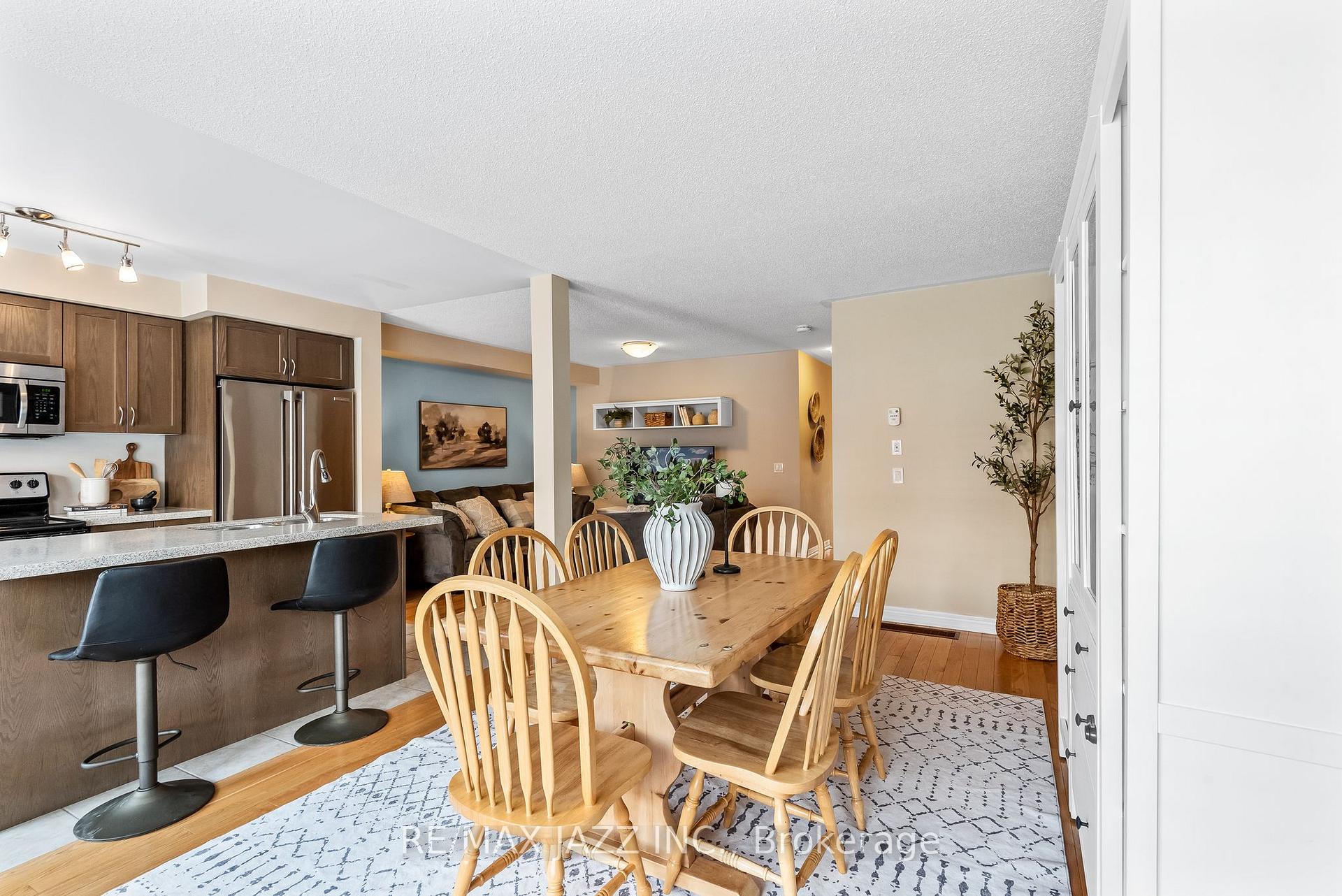 Photo 19 of 19 Tabaret Crescent, Oshawa, Windfields — HOMEH