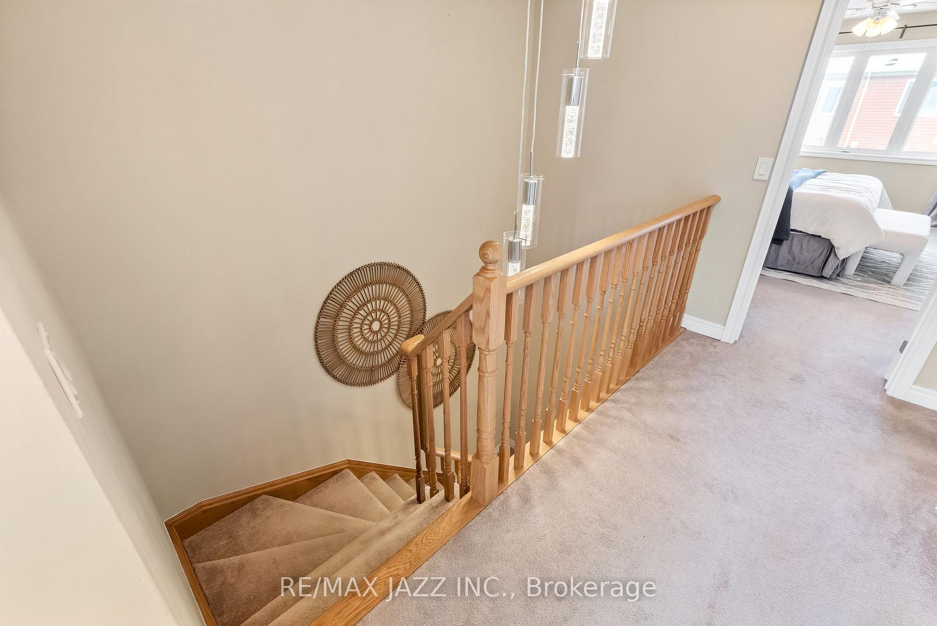 Photo 22 of 19 Tabaret Crescent, Oshawa, Windfields — HOMEH