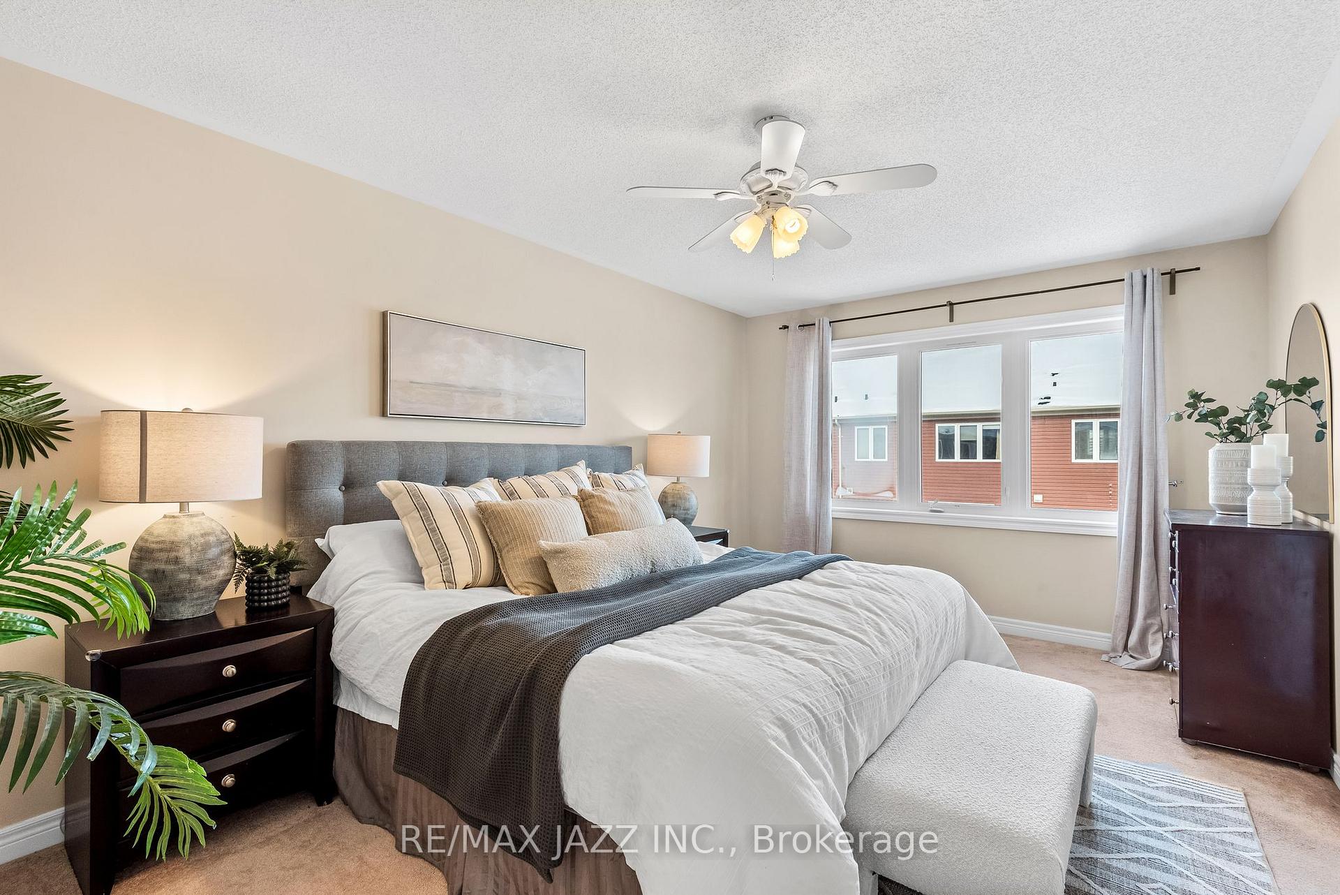 Photo 23 of 19 Tabaret Crescent, Oshawa, Windfields — HOMEH