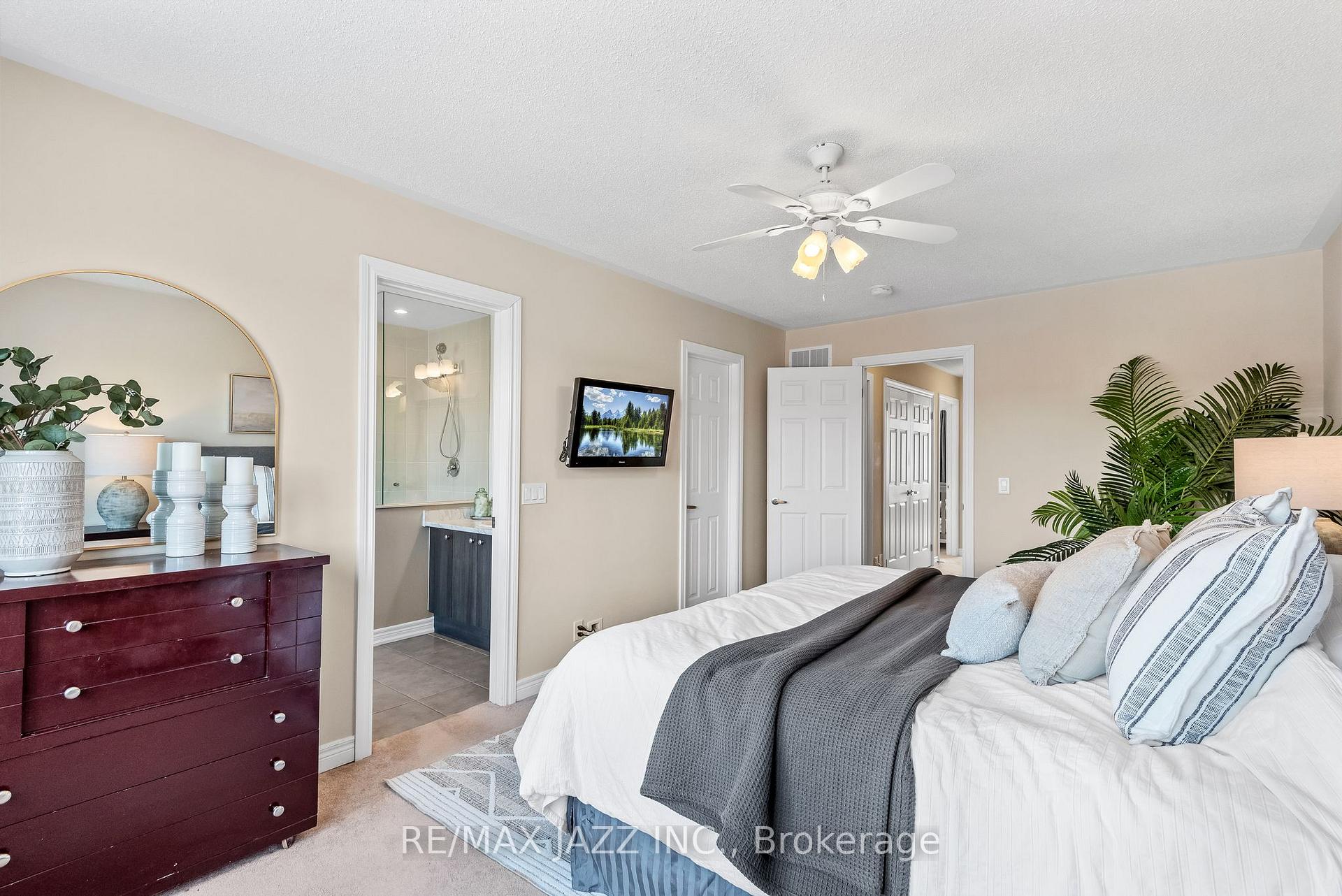 Photo 24 of 19 Tabaret Crescent, Oshawa, Windfields — HOMEH