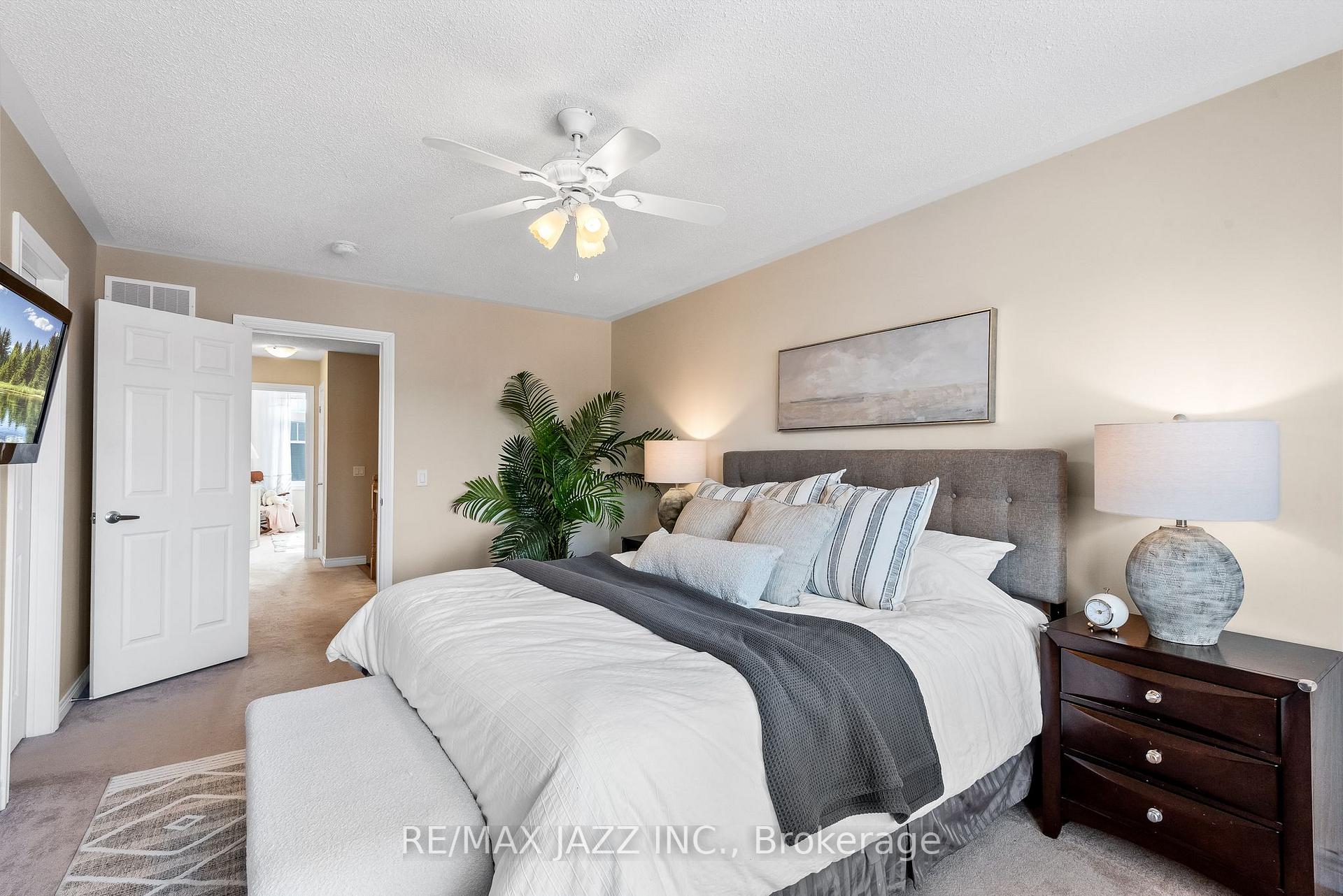 Photo 25 of 19 Tabaret Crescent, Oshawa, Windfields — HOMEH