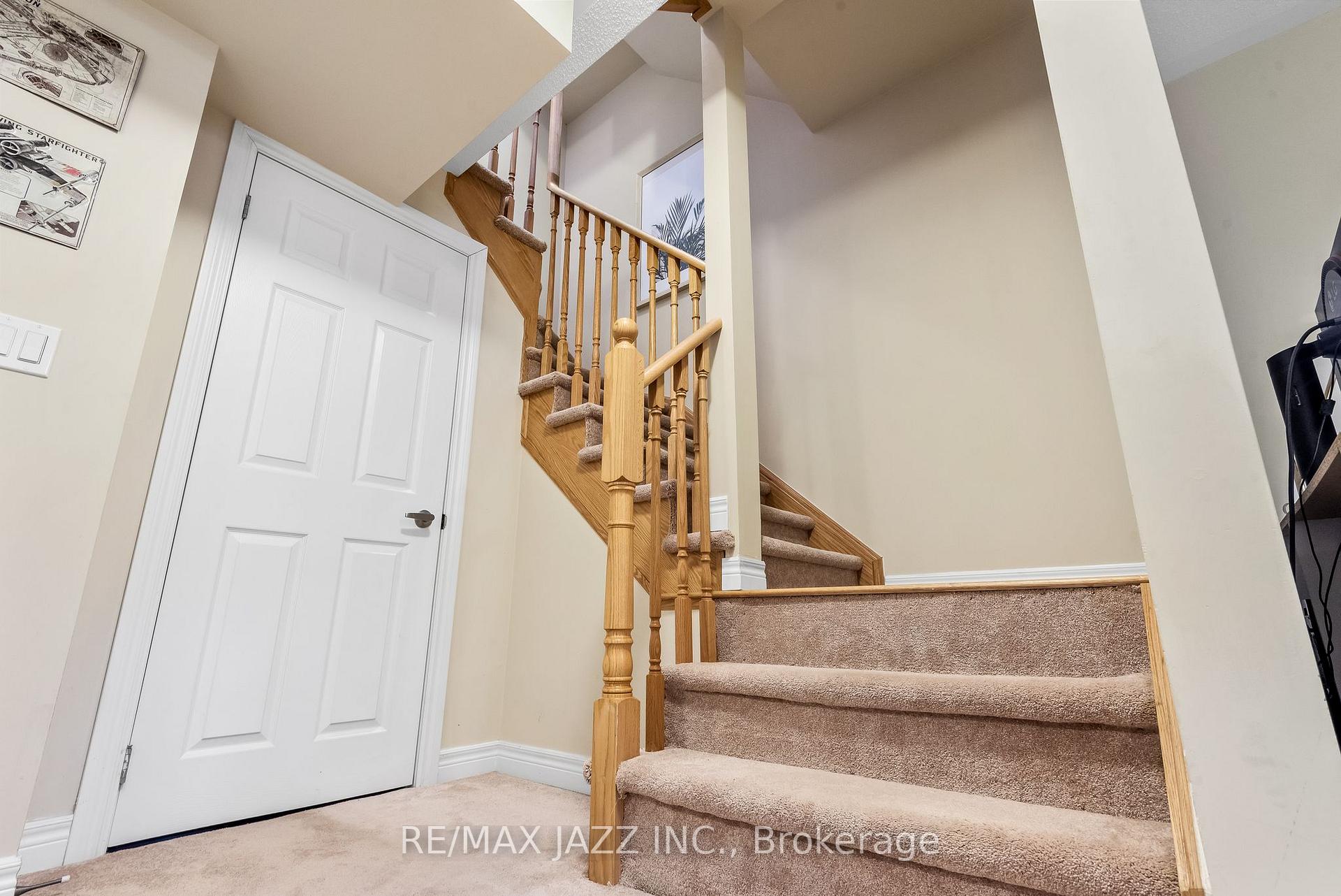 Photo 36 of 19 Tabaret Crescent, Oshawa, Windfields — HOMEH