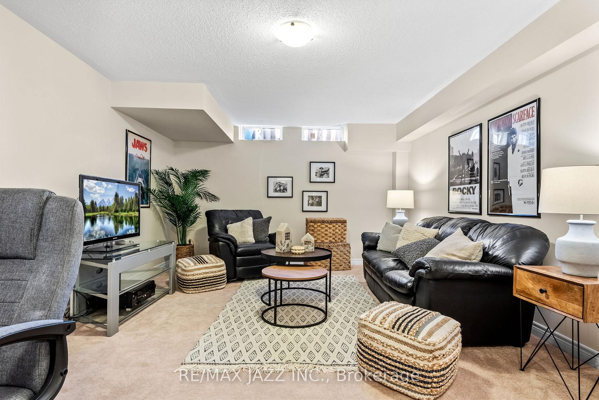 Photo 37 of 19 Tabaret Crescent, Oshawa, Windfields — HOMEH