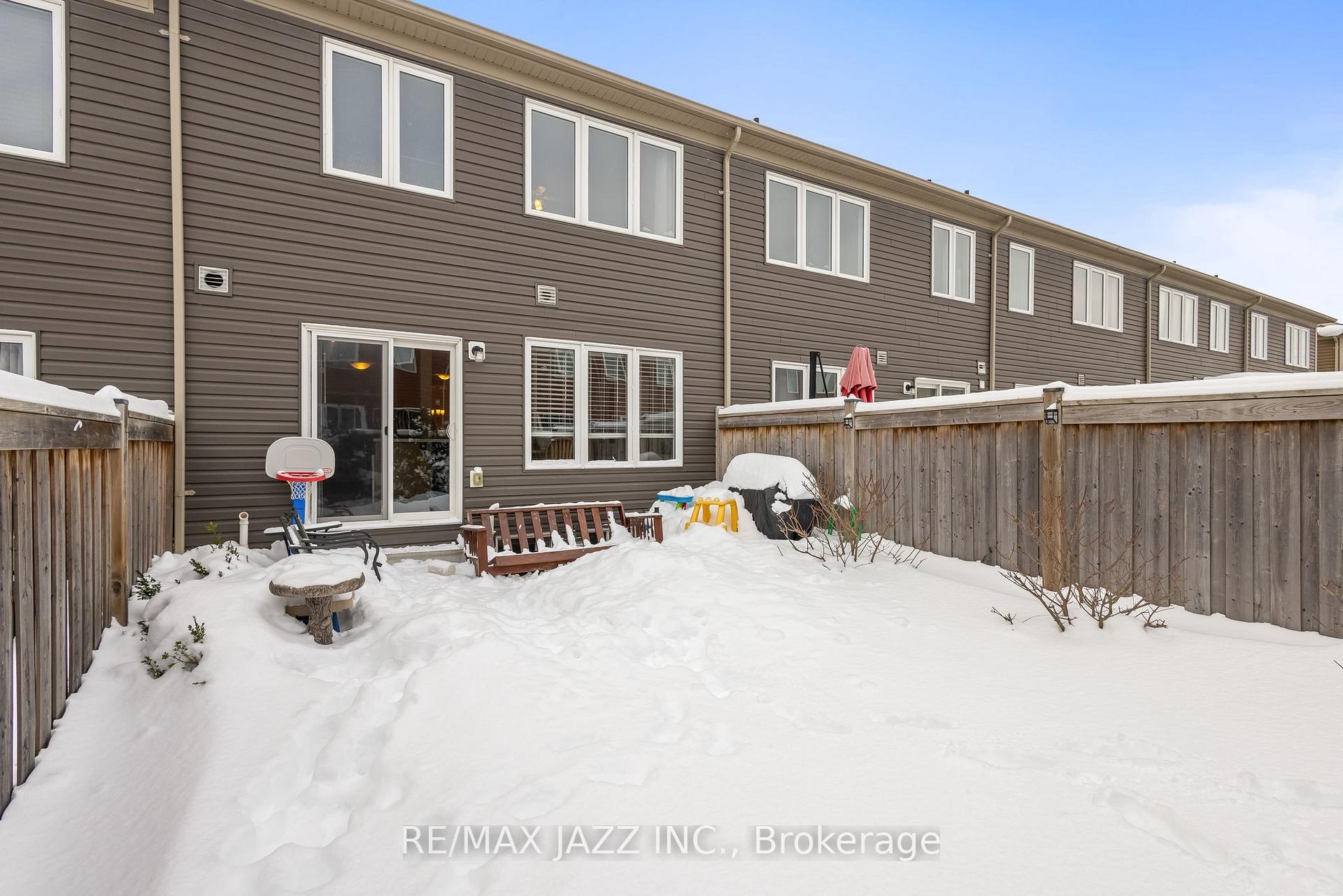Photo 45 of 19 Tabaret Crescent, Oshawa, Windfields — HOMEH