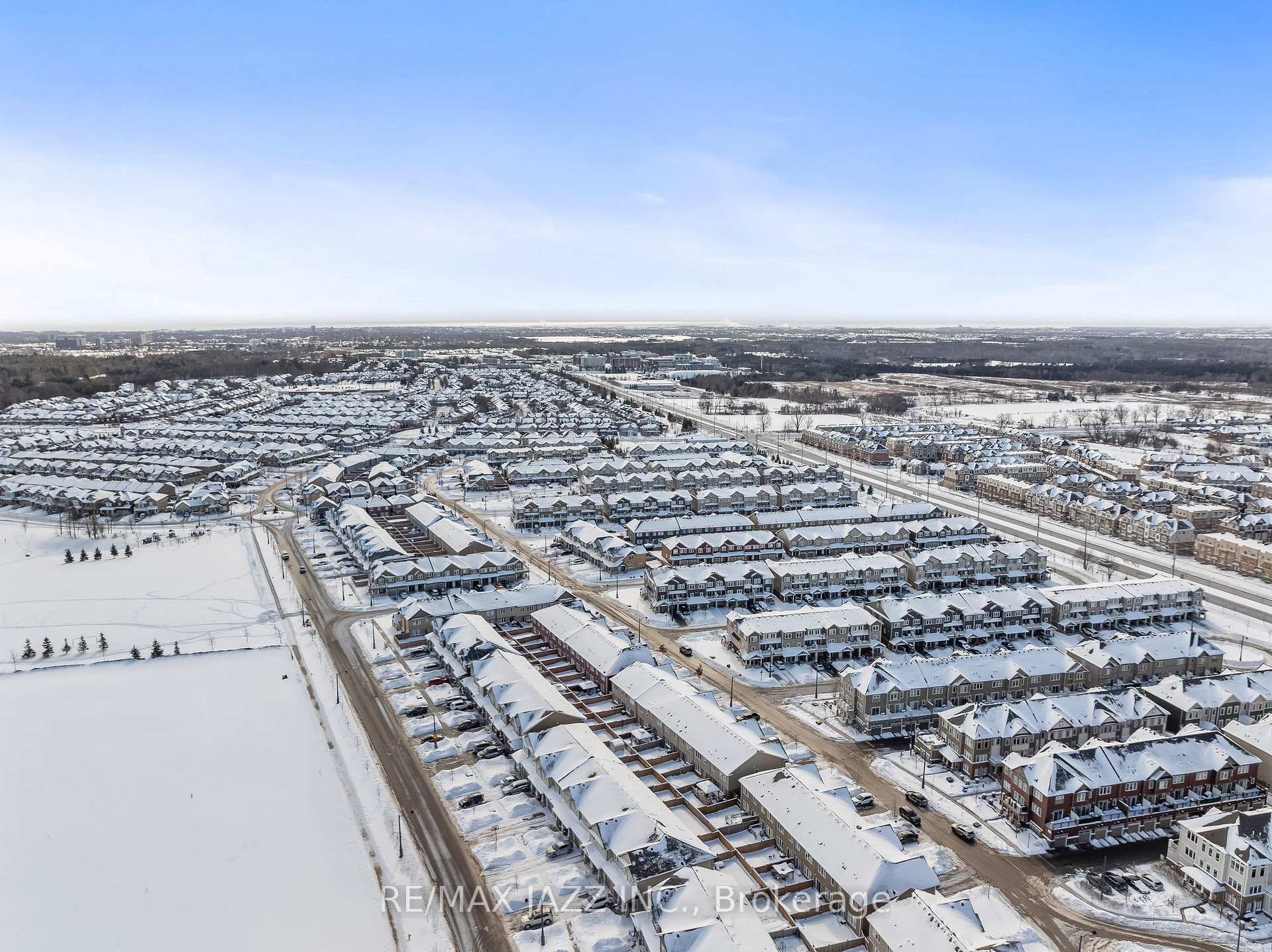 Photo 48 of 19 Tabaret Crescent, Oshawa, Windfields — HOMEH