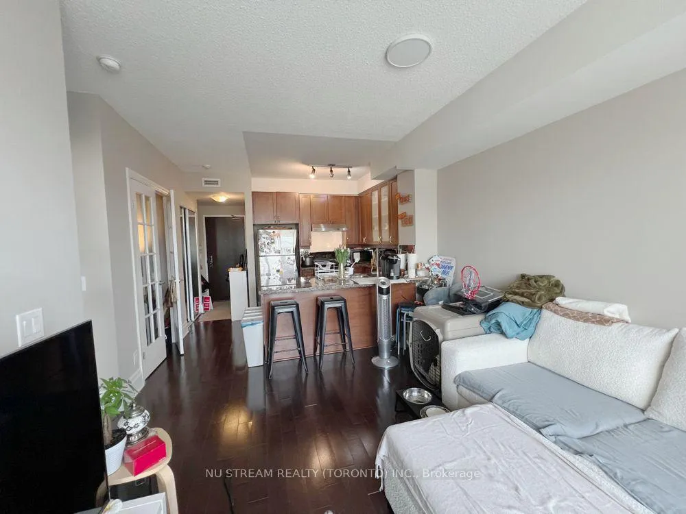 Photo 8 of Unit 423, 39 Upper Duke Crescent, Markham, Unionville — HOMEH