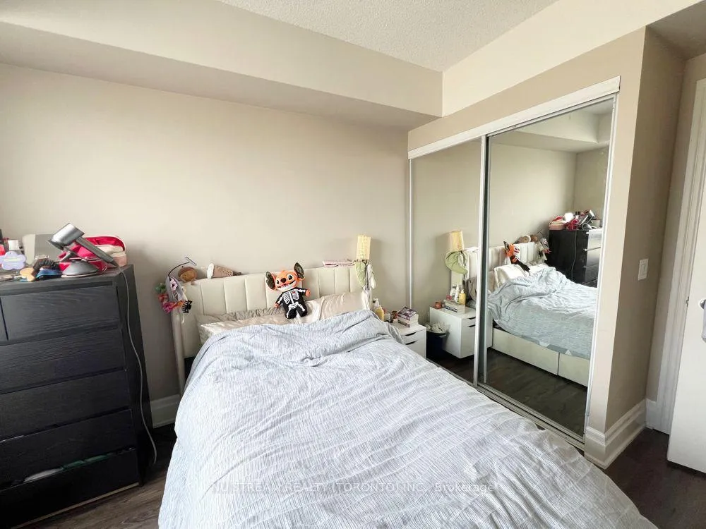 Photo 12 of Unit 423, 39 Upper Duke Crescent, Markham, Unionville — HOMEH