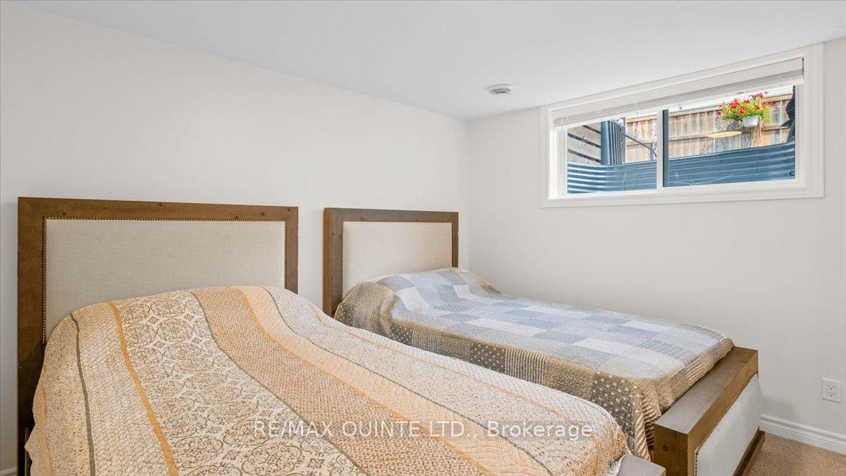 Photo 33 of 35 Cypress Drive, Belleville, Thurlow Ward — HOMEH