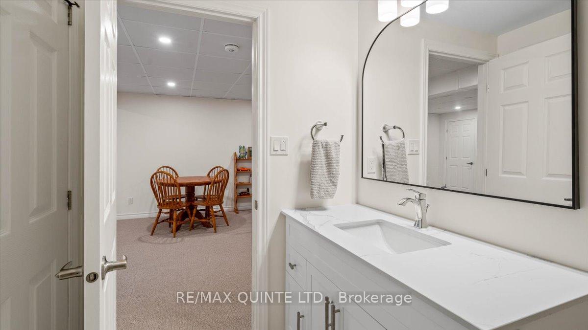 Photo 30 of 35 Cypress Drive, Belleville, Thurlow Ward — HOMEH