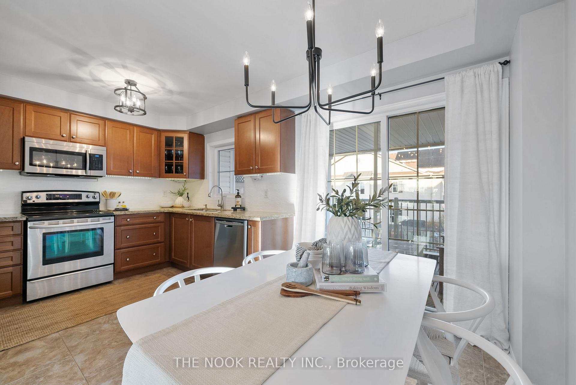 Photo 6 of 128 Harbourside Drive, Whitby, Port Whitby — HOMEH