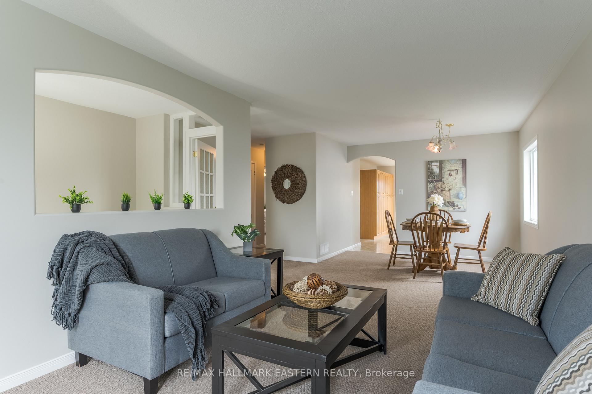 Photo 9 of 655 Trailview Drive, Peterborough, Ashburnham Ward 4 — HOMEH