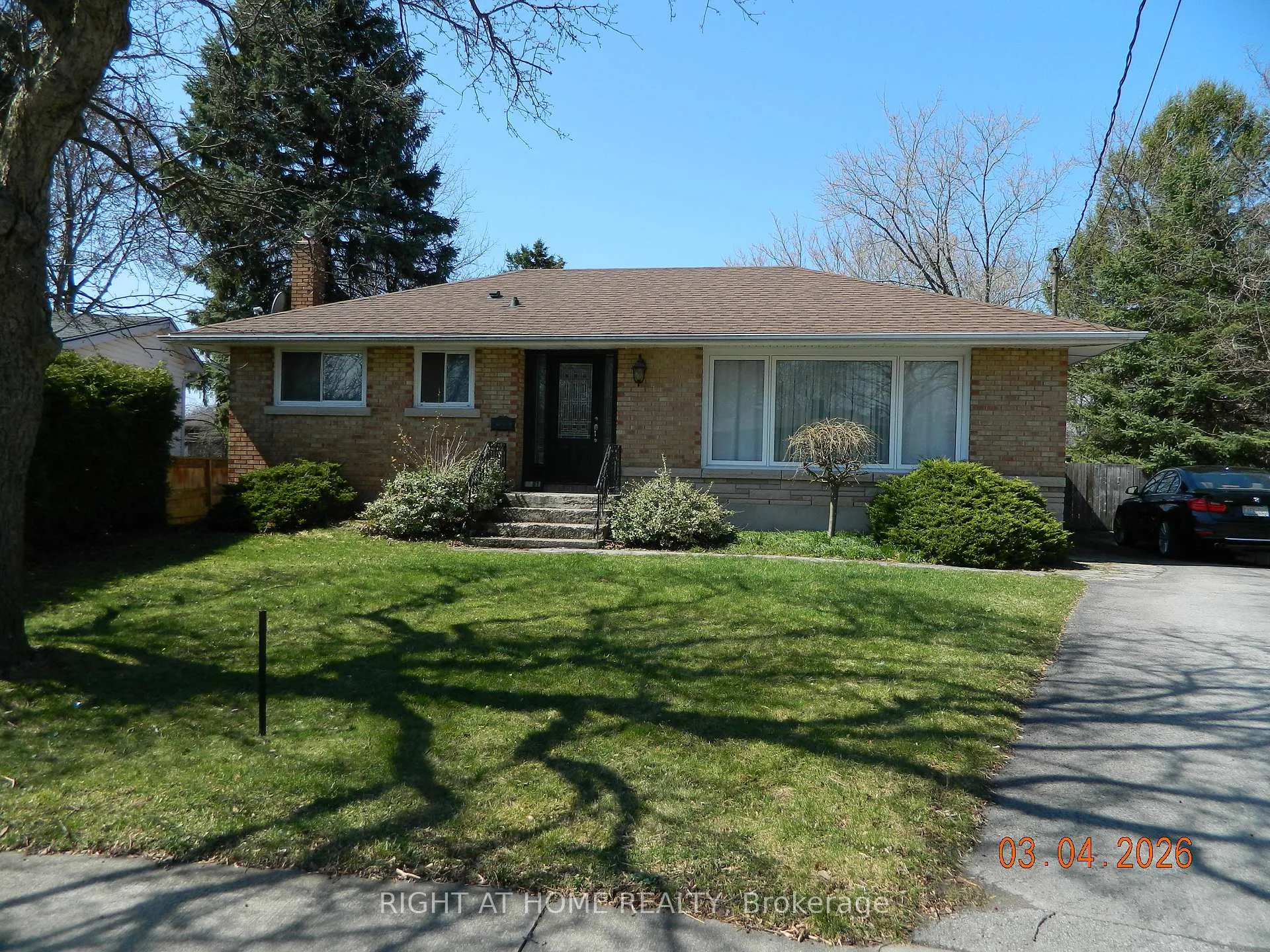 Photo 1 of 3261 Prior Crescent, Niagara Falls, Casey — HOMEH
