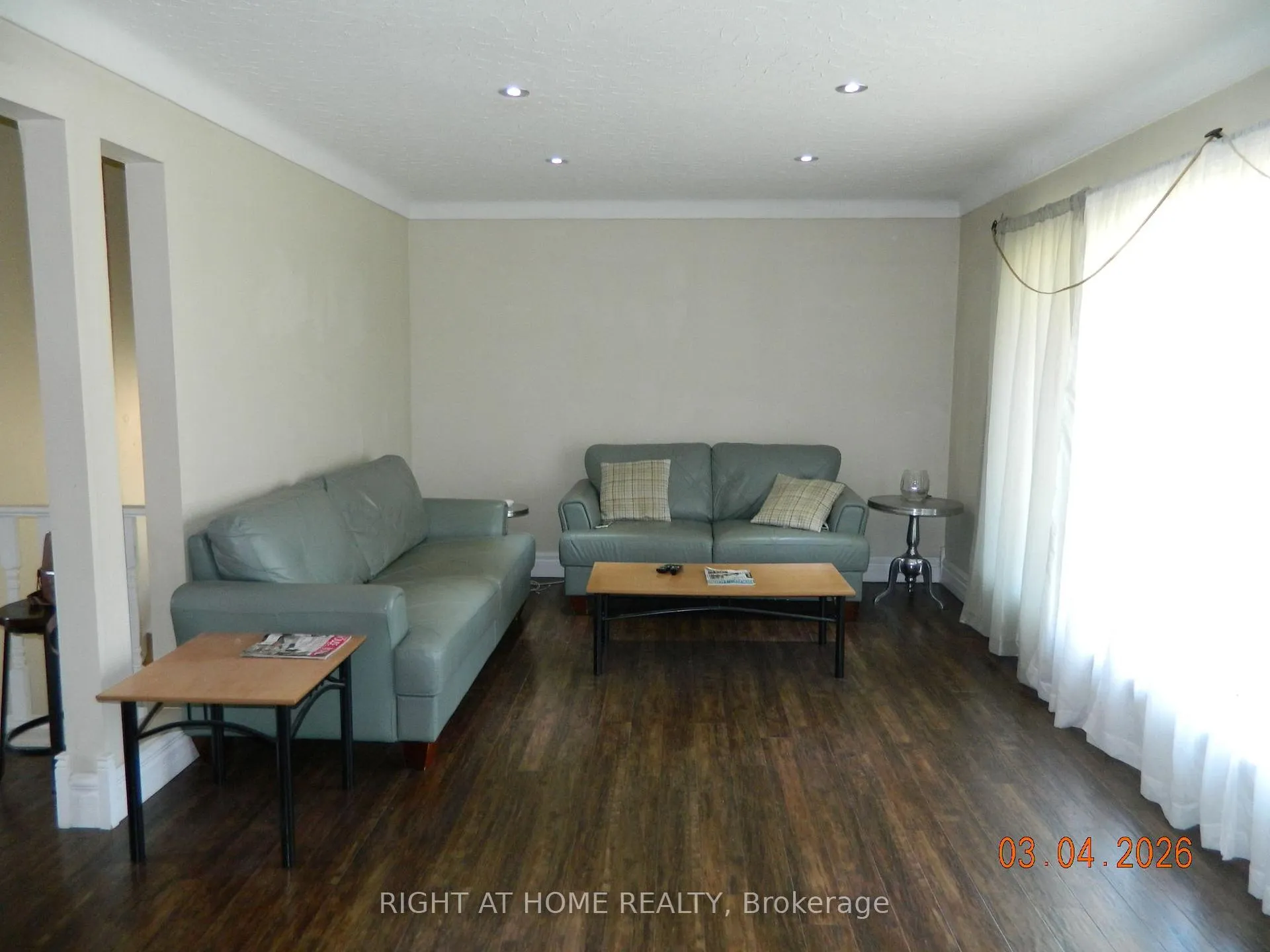 Photo 2 of 3261 Prior Crescent, Niagara Falls, Casey — HOMEH